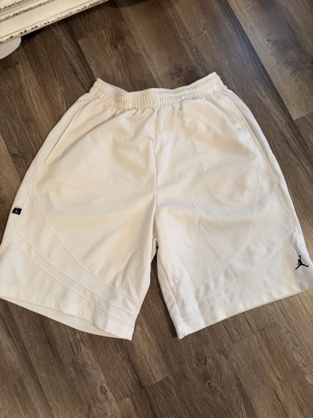 Jordan Men's White Athletic Basketball Shorts with Jumpman